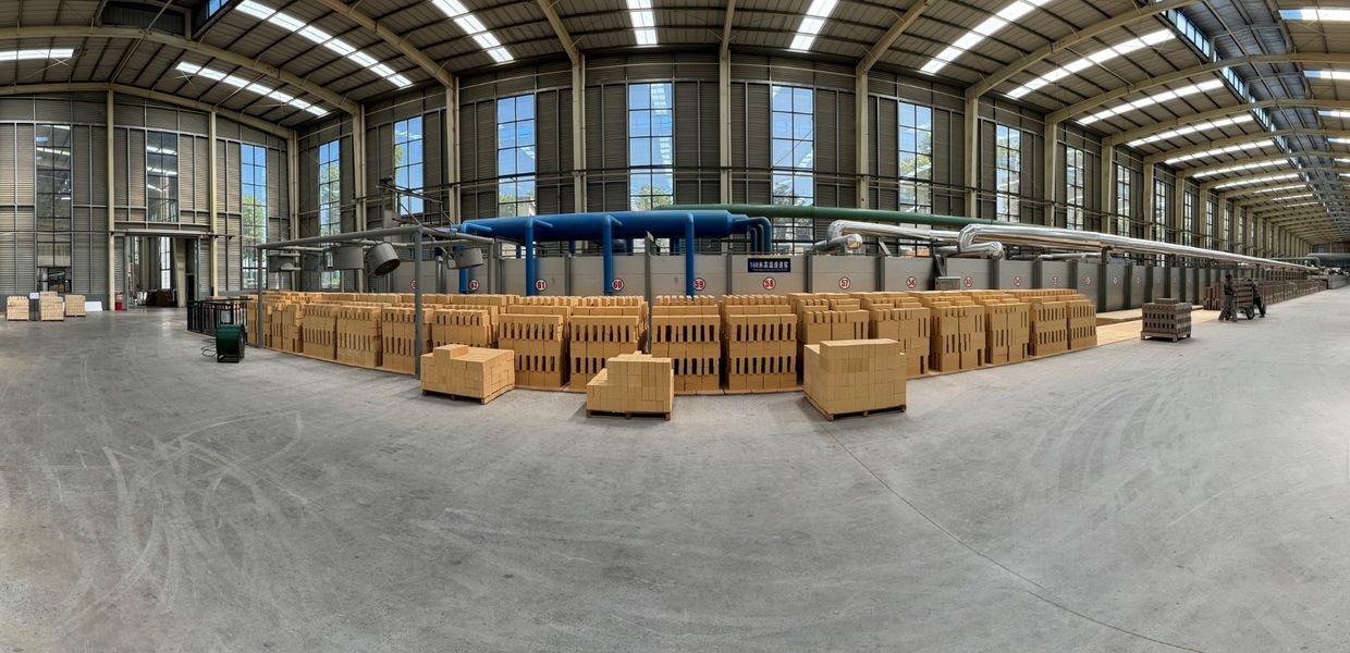 Henan Hongtai Kiln Refractory Co.,Ltd. productielijn van de fabrikant
