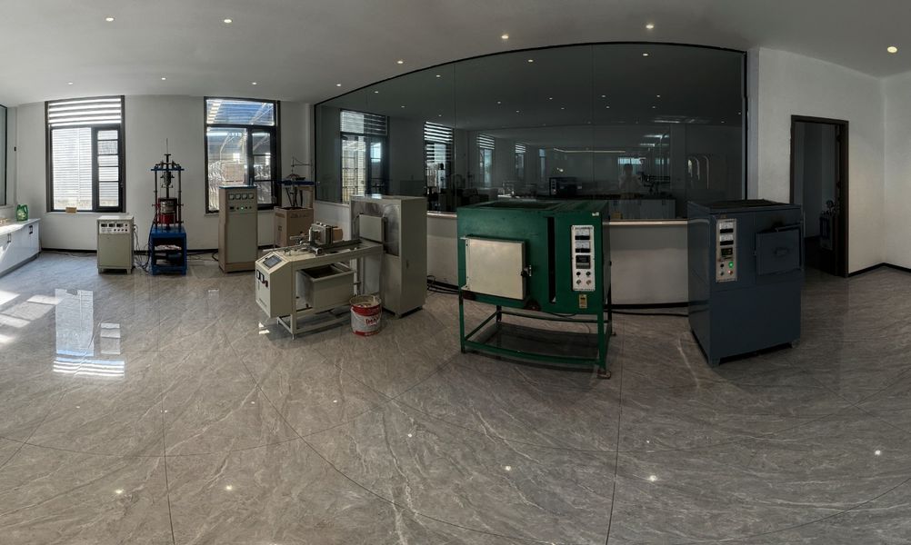 Henan Hongtai Kiln Refractory Co.,Ltd. productielijn van de fabrikant