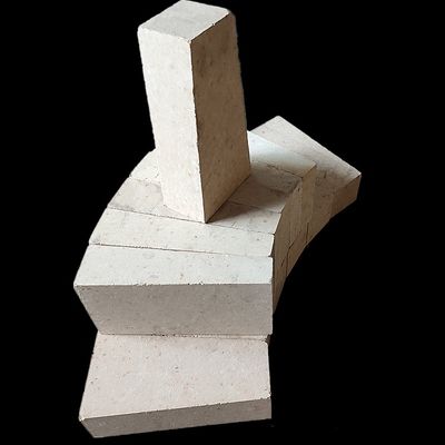 Chamotte High Alumina Refractory Baffle Straight Frie Brick voor industriële oven