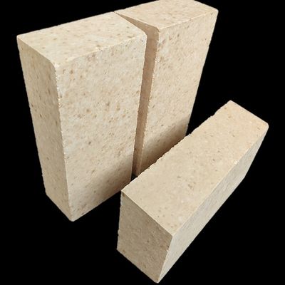 Met een laag slijtageverlies en een hoog alumina-coatingsbaksteen voor industriële ovens en kogelmolen