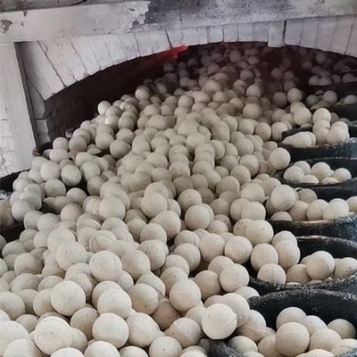 90%-99% Warmteopslag Hoog aluminacorundum vuurvaste bal voor industriële distributie