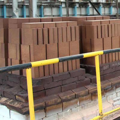 Glastankoven en cementrotatieovens Magnesiakromitsteen met een MgO-gehalte van 60%