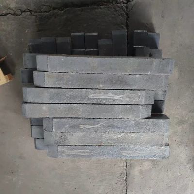 Aanpasbare zwarte siliciumcarbideplaat voor met oxide gebonden ovenmeubelen uit China