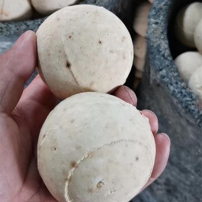 Gekalcineerde bauxietgrondstof Aluminagolletjes voor desiccant-katalysatorondersteunende media