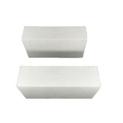 Witte Korundum Mullite vuurvaste baksteen met een hoge zuiverheid en 1770° vuurvastheid 2000°