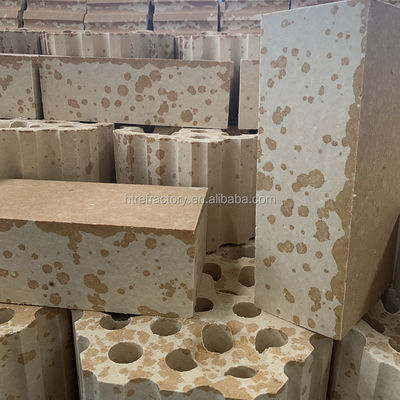 Silica GZ-93 bakstenen met een hoge kracht tegen koud vermorzelen voor glasovens en cokeovens