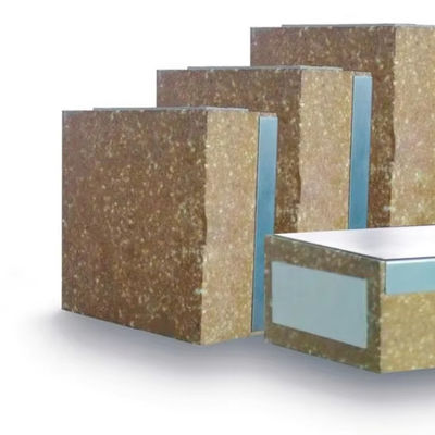 Sterkte Magnesium-aluminium spinel baksteen voor aluminium smeltovens Gemene vuurvastheid Klein SiC-gehalte